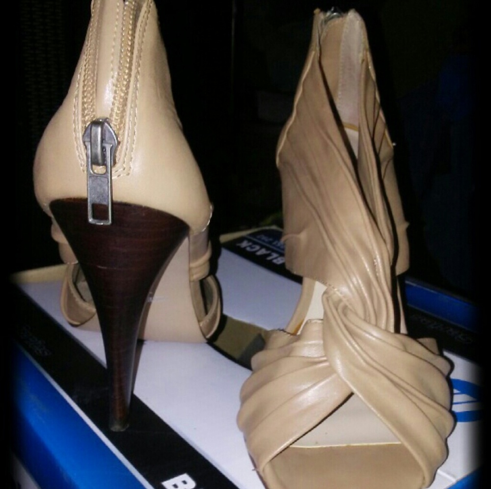 Ladies heels